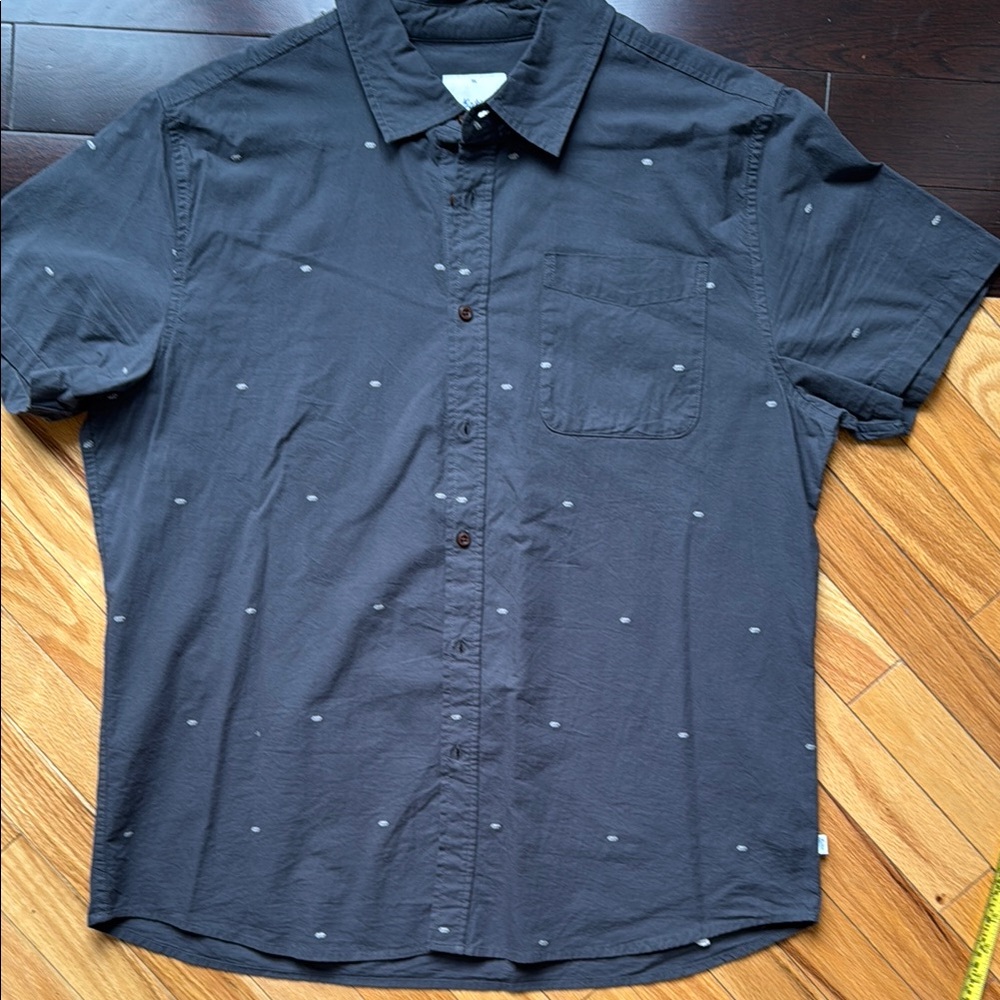Katin s/s button up. EUC. Black w/silver embroidered. XL cotton